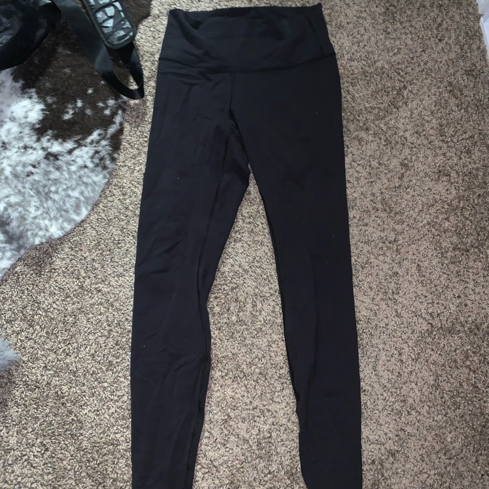 Black lulu lemons